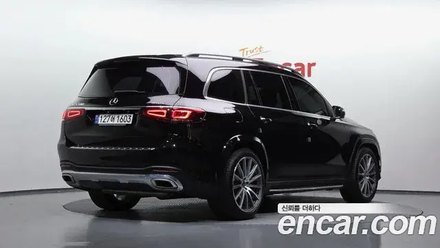 Mercedes-Benz GLS-Class 2021 — Photo 11/20