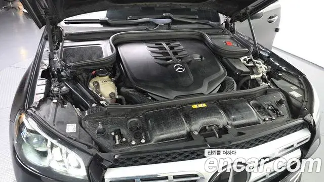 Mercedes-Benz GLS-Class 2021 — Photo 14/20