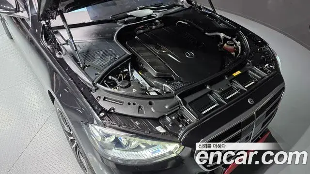 Mercedes-Benz S-Class 2023 — Photo 13/20