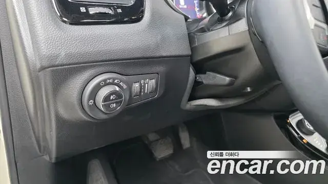 Jeep Compass 2019 — Şəkil 10/34