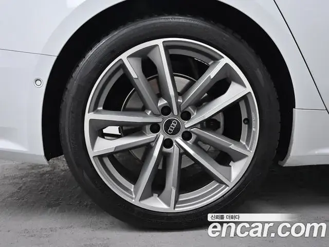 Audi A7 2023 — ფოტო 15/20