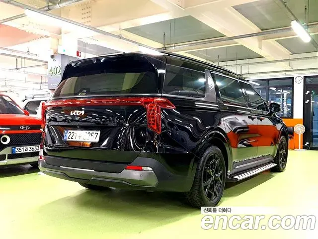 Kia Carnival 2024 — ფოტო 8/20