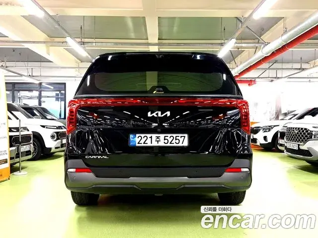 Kia Carnival 2024 — ფოტო 4/20