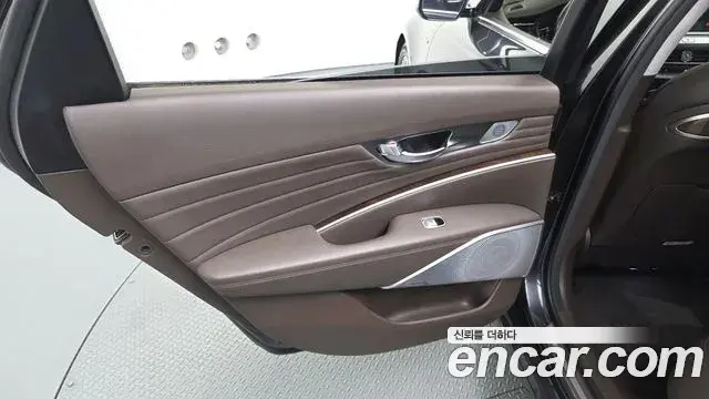 Kia The K9 2018 — ფოტო 12/33