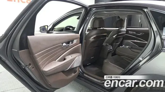 Kia The K9 2018 — ფოტო 31/33