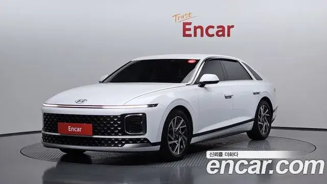 Hyundai Grandeur 2023 — Фото 1/20