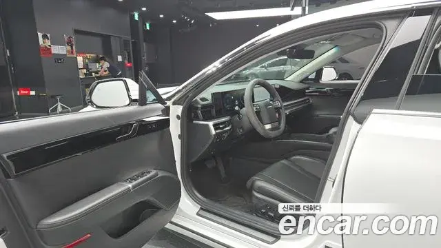 Hyundai Grandeur 2023 — Фото 10/20