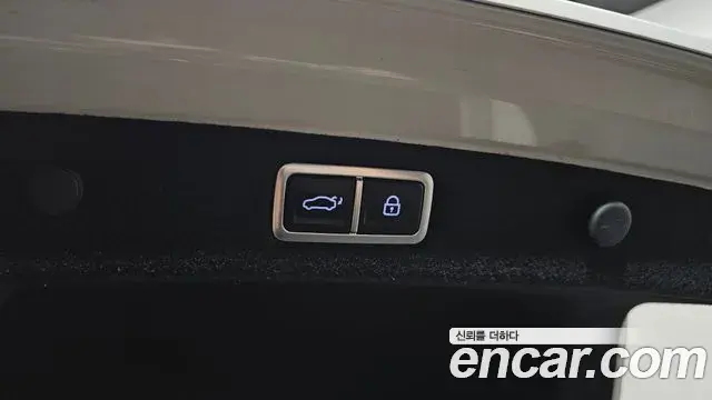 Hyundai Grandeur 2023 — Фото 20/20