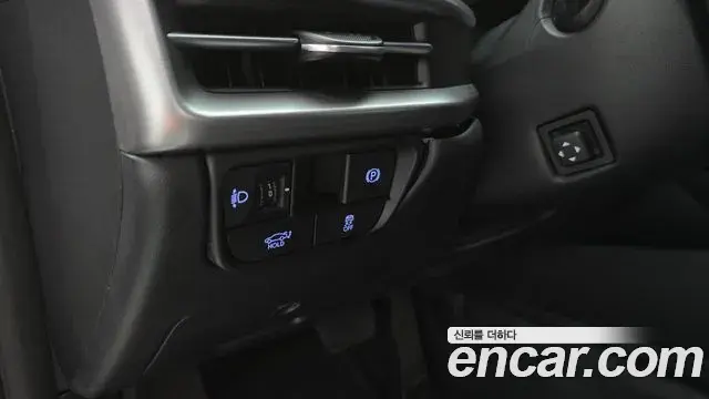 Hyundai Grandeur Hybrid 2023 — ფოტო 9/31