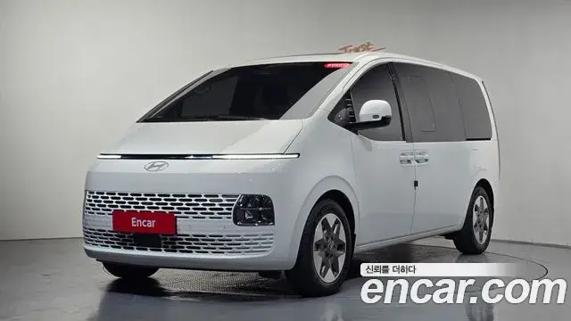 Hyundai Staria 2025 — ფოტო 14/34
