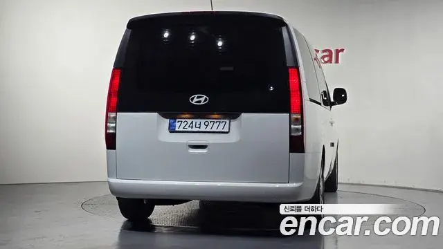 Hyundai Staria 2025 — Фото 4/20