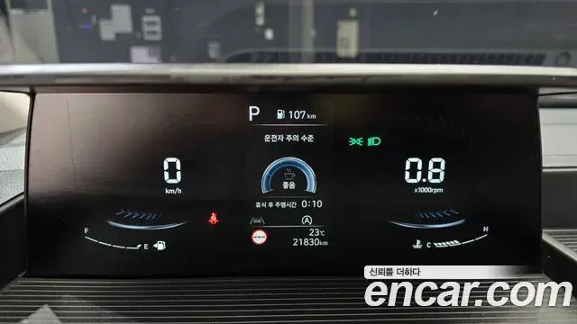 Hyundai Staria 2025 — Фото 8/20
