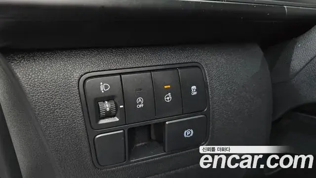 Hyundai Staria 2025 — ფოტო 16/34
