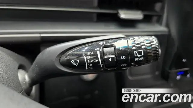 Hyundai Staria 2025 — ფოტო 18/34
