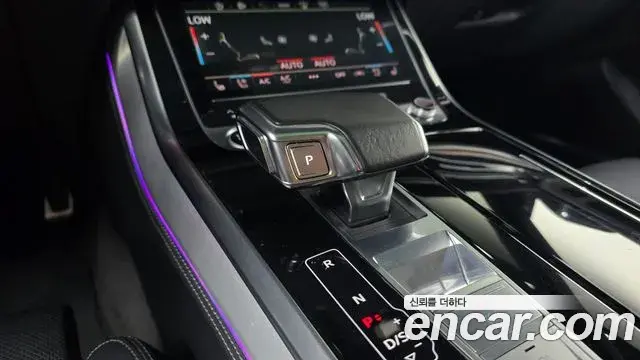 Audi Q8 2021 — ფოტო 3/32