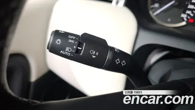 Land Rover Discovery Sport 2022 — ფოტო 23/32
