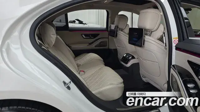 Mercedes-Benz S-Class 2023 — ფოტო 18/20