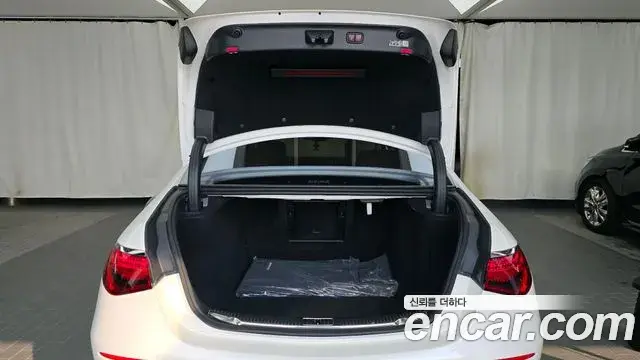 Mercedes-Benz S-Class 2023 — ფოტო 19/20