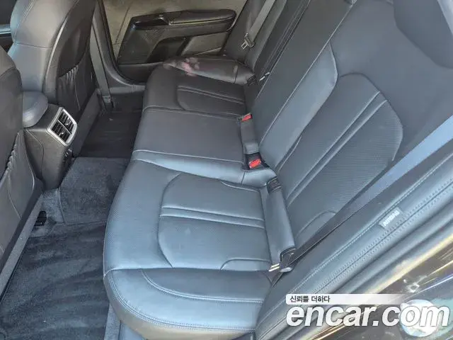 Kia K5 2021 — ფოტო 7/15