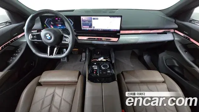 BMW 5 Series 2024 — Şəkil 21/32