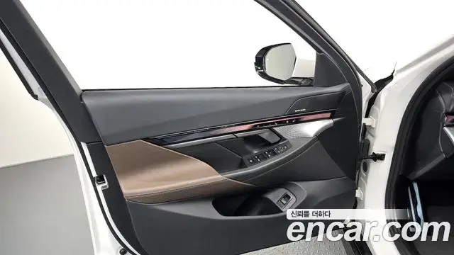 BMW 5 Series 2024 — Şəkil 22/32