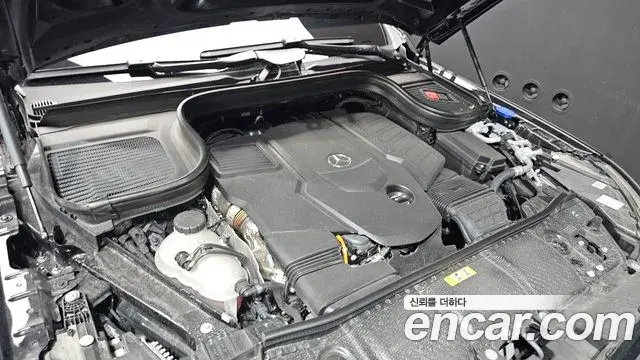 Mercedes-Benz GLS-Class 2025 — ფოტო 18/38