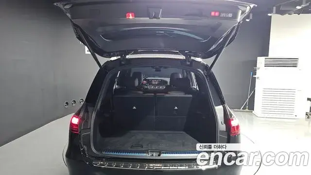 Mercedes-Benz GLS-Class 2025 — ფოტო 34/38