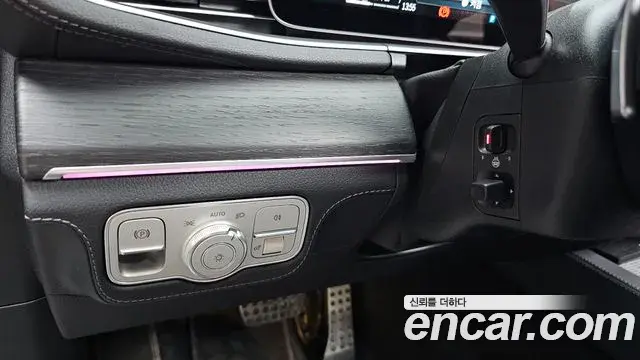 Mercedes-Benz GLS-Class 2025 — ფოტო 21/38