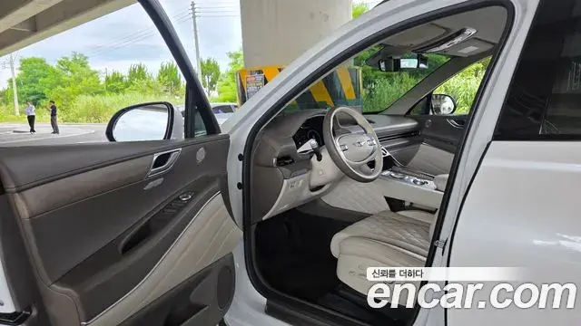 Genesis GV80 2022 — ფოტო 26/32