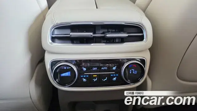 Genesis GV80 2022 — ფოტო 25/32