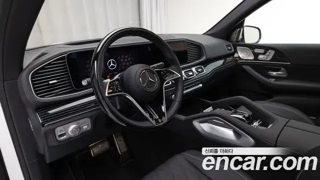 Mercedes-Benz GLS-Class 2025 — Фото 13/20
