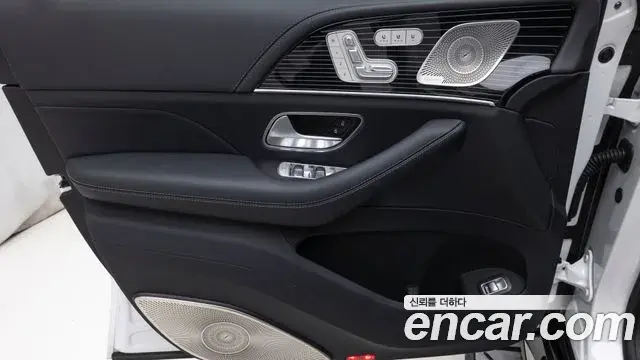 Mercedes-Benz GLS-Class 2025 — Фото 15/20