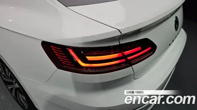 Volkswagen Arteon 2019 — Photo 6/35