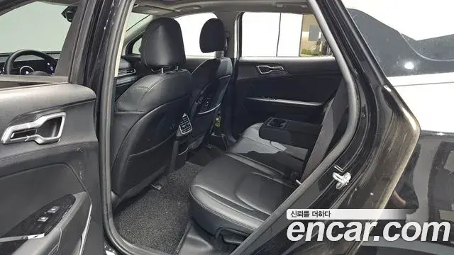 Kia Sportage 2023 — Фото 11/20