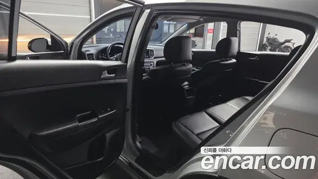 Kia Sportage The Bold 2019 — Фото 11/20
