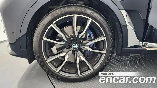 BMW X7 2022 — Фото 5/20