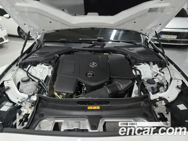 Mercedes-Benz E-Class 2025 — Фото 19/20