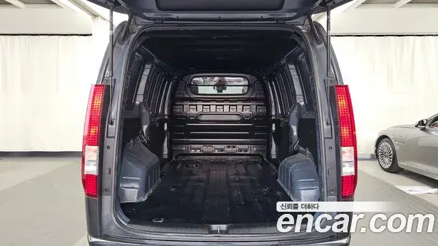 Hyundai Staria 2023 — Фото 20/20