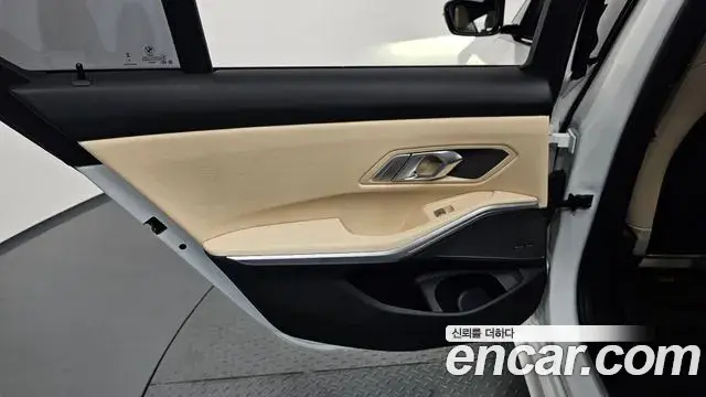 BMW 3 Series 2024 — ფოტო 12/34