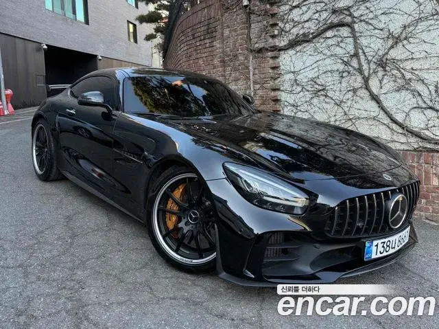 Mercedes-Benz AMG GT 2021 — Şəkil 7/17