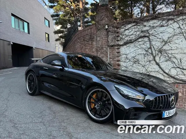 Mercedes-Benz AMG GT 2021 — Şəkil 12/17