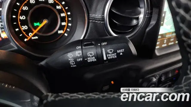 Jeep Wrangler 2018 — Photo 24/34
