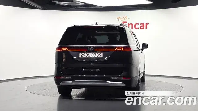 Kia Carnival 2021 — Şəkil 20/35