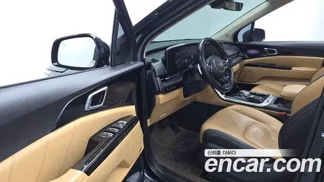 Kia Carnival 2021 — Şəkil 22/35