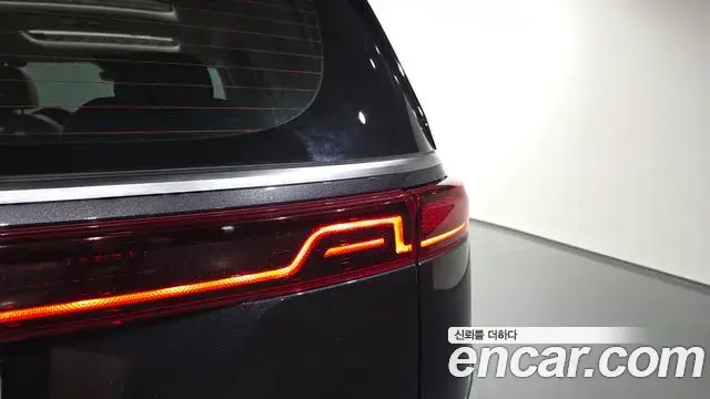Kia Carnival 2021 — Şəkil 29/35