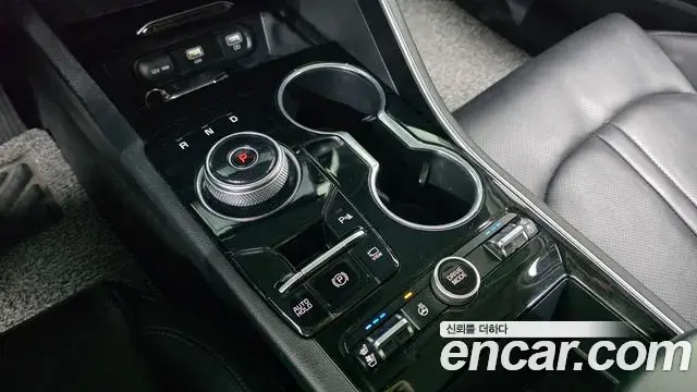 Kia K5 2022 — Şəkil 29/30