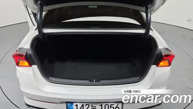 Kia K5 2022 — Şəkil 1/30