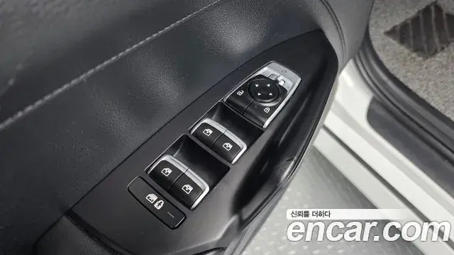 Kia K5 2022 — Şəkil 10/30