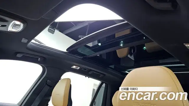 Volvo XC90 2020 — ფოტო 13/20