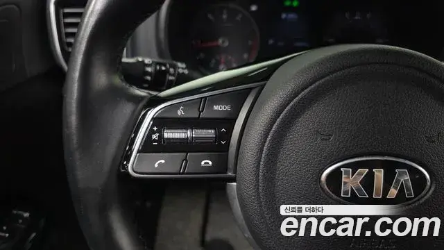 Kia Sportage The Bold 2020 — Photo 8/20
